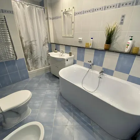 Old Apartman *